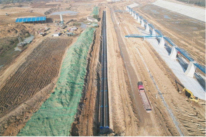 ���y�ܡ������zӰ